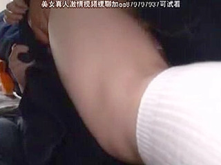 Nippon Teen's Plea for Help Ignored by Indifferent Bystanders as She Fights off Subway Pervert's Advances