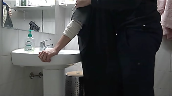 submissive muslim wife lets husband cum inside her asshole